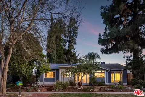 22706 Martha St, Woodland Hills, CA 91367