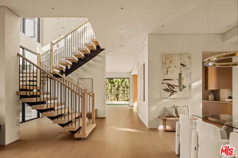 4724 Halbrent Ave, Sherman Oaks, CA 91403
