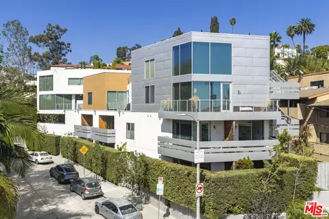 6683 Franklin Ave #3, Los Angeles, CA 90028