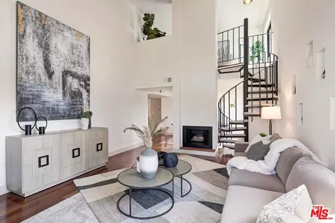 909 N Sierra Bonita Ave #314, Los Angeles, CA 90046