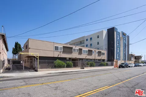 10130 S Inglewood Ave, Inglewood, CA 90304