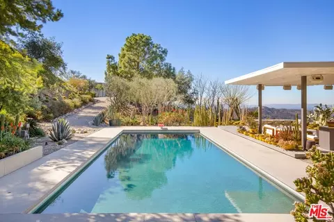 Exterior - 3947 Markridge Rd, La Crescenta, CA 91214 photo 9 of 12