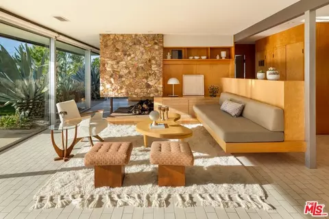 Living - 3947 Markridge Rd, La Crescenta, CA 91214 photo 5 of 5