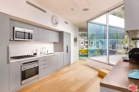 Kitchen - 3947 Markridge Rd, La Crescenta, CA 91214 photo 1 of 2