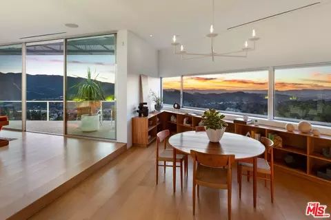 Dining - 3947 Markridge Rd, La Crescenta, CA 91214 photo 1 of 3