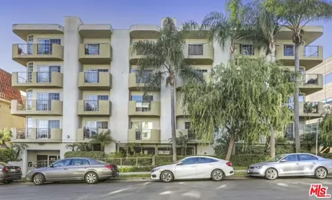 1817 Selby Ave #102, Los Angeles, CA 90025