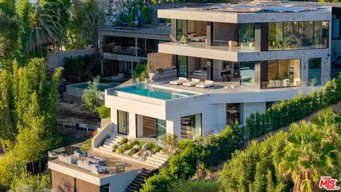 9056 St Ives Dr, Los Angeles, CA 90069