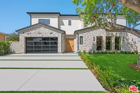 6005 Boeing Pl, Los Angeles, CA 90045