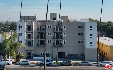 7410 Avalon Blvd, Los Angeles, CA 90003