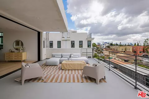 716 Lucile Ave, Los Angeles, CA 90026