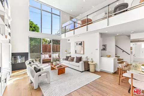 5806 Waring Ave #7, Los Angeles, CA 90038