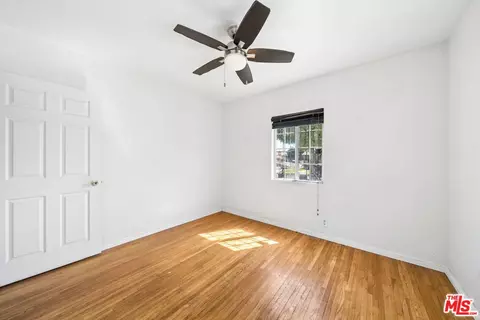 Bedroom - 601 W Arbutus St, Compton, CA 90220 photo 4 of 7