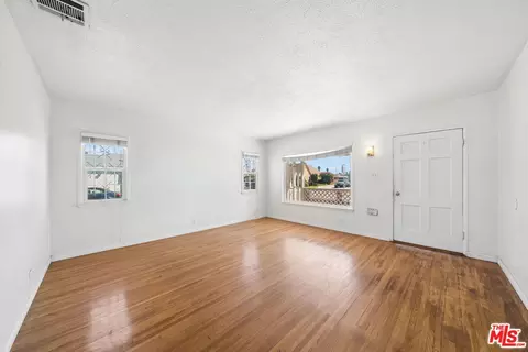 Living - 601 W Arbutus St, Compton, CA 90220 photo 3 of 5