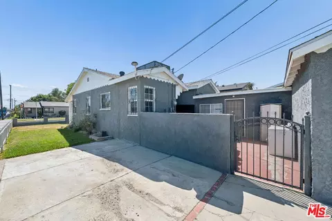 Exterior - 601 W Arbutus St, Compton, CA 90220 photo 5 of 5
