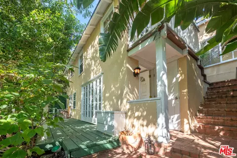 10001 Westwanda Dr, Beverly Hills, CA 90210