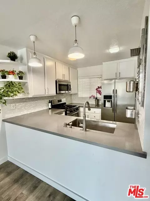 630 N Grand Ave #203, Los Angeles, CA 90012