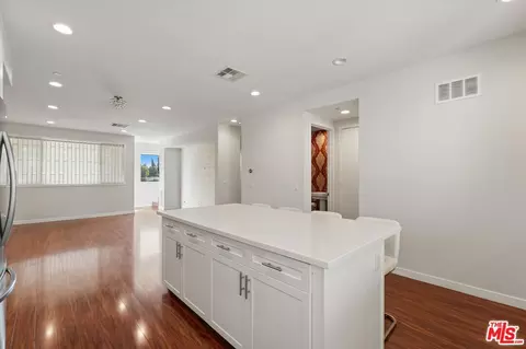 Other - 13225 Victory Blvd, Van Nuys, CA 91401 photo 4 of 9