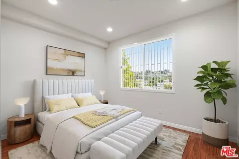 Bedroom - 13225 Victory Blvd, Van Nuys, CA 91401 photo 1 of 5