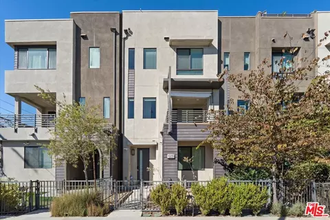 Other - 13225 Victory Blvd, Van Nuys, CA 91401 photo 2 of 9