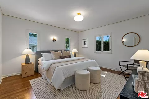 Bedroom - 150 Arlington Dr, Pasadena, CA 91105 photo 4 of 6