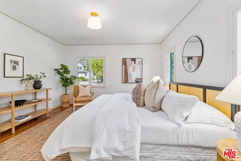Bedroom - 150 Arlington Dr, Pasadena, CA 91105 photo 1 of 6