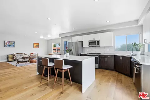 13337 Beach Ave #403, Marina Del Rey, CA 90292