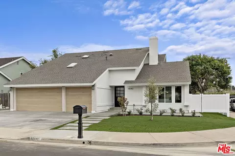 18362 Oxboro Ln, Huntington Beach, CA 92648