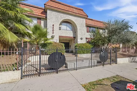 8800 Cedros Ave #212, Panorama City, CA 91402