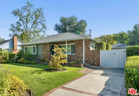 4942 Stern Ave, Sherman Oaks, CA 91423