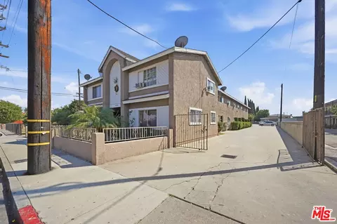 5522 Clara St, Bell Gardens, CA 90201