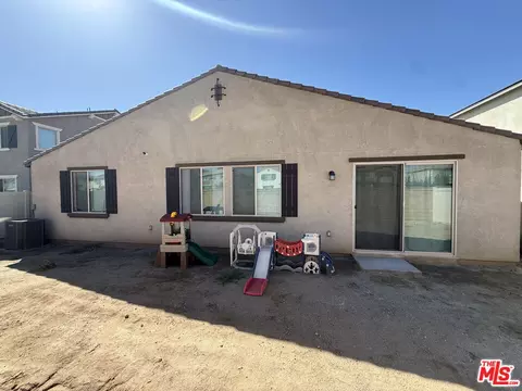742 Kuchar St, Perris, CA 92571 photo 2