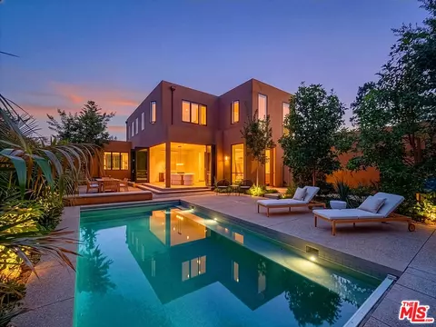 421 19th St, Santa Monica, CA 90402
