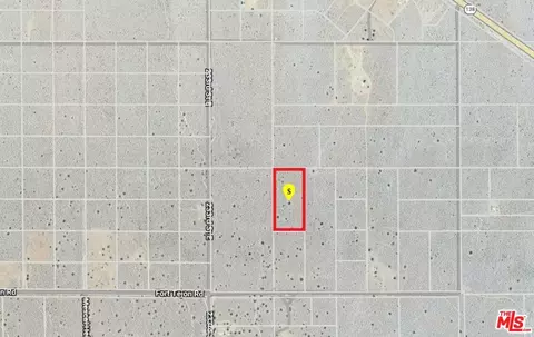 0 Vic Ave X12 235 Ste, Llano, CA 93544 photo 2
