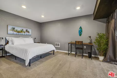 Bedroom - 13881 Oceanview Dr, Smith River, CA 95567 photo 9 of 9