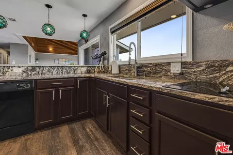 Kitchen - 13881 Oceanview Dr, Smith River, CA 95567 photo 3 of 3