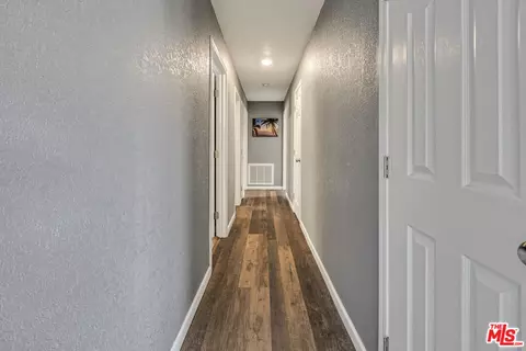Entry Way - 13881 Oceanview Dr, Smith River, CA 95567 photo 2 of 2