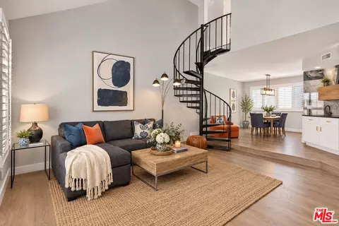 1412 N Crescent Heights Blvd #203, West Hollywood, CA 90046