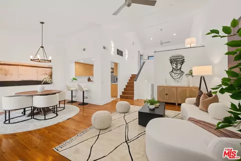 1222 N Kings Rd #8, West Hollywood, CA 90069