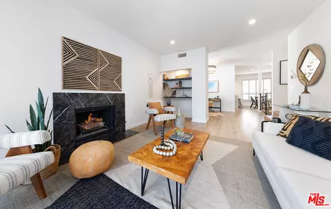 1920 Pandora Ave #8, Los Angeles, CA 90025