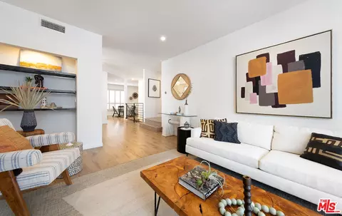 1920 Pandora Ave #8, Los Angeles, CA 90025