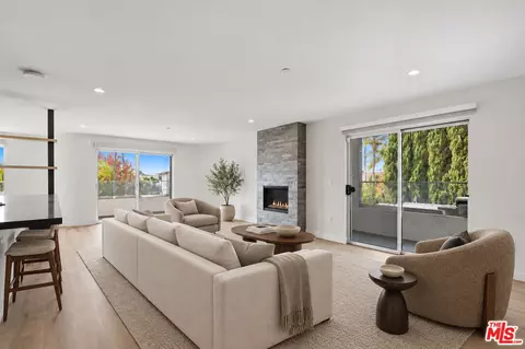 10951 National Blvd #201, Los Angeles, CA 90064