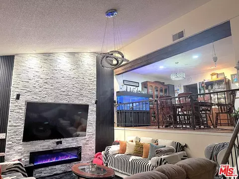 9041 Van Nuys Blvd #210, Panorama City, CA 91402