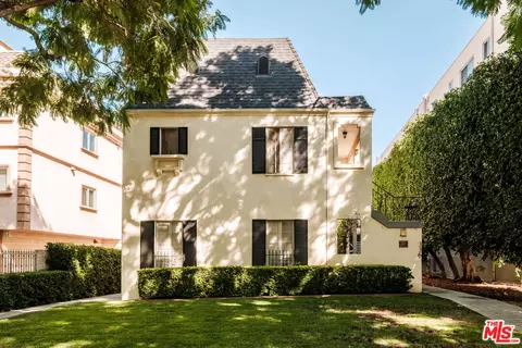 336 N Palm Dr, Beverly Hills, CA 90210
