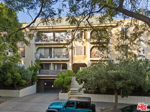 1410 S Bentley Ave #304, Los Angeles, CA 90025