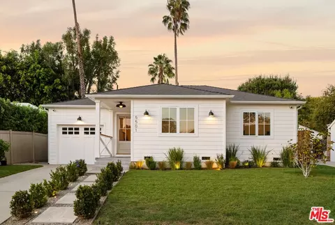 5501 W 76th St, Los Angeles, CA 90045