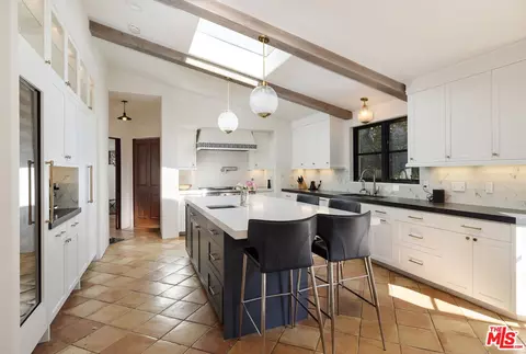 Kitchen - 195 Sheffield Dr, Montecito, CA 93108 photo 1 of 3