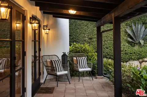 Exterior - 195 Sheffield Dr, Montecito, CA 93108 photo 5 of 10