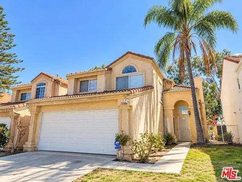 12148 Runnymede St, North Hollywood, CA 91605