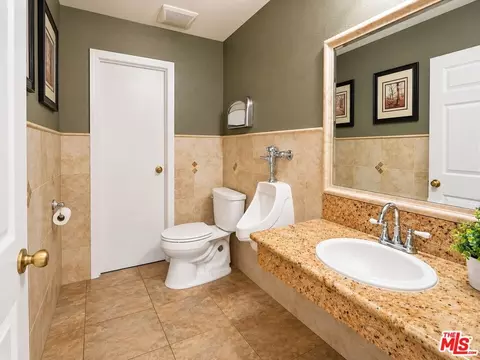 Bath - 10535 Paramount Blvd, Downey, CA 90241 photo 3 of 5