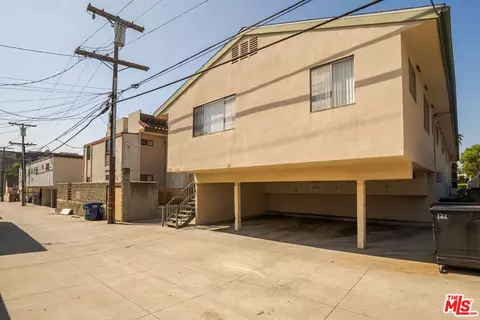 Exterior - 122 N Cedar St, Glendale, CA 91206 photo 12 of 15